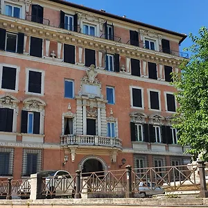 Appartamento Palazzo Marescalchi Belli, Vicino Piazza Di Spagna, Roma